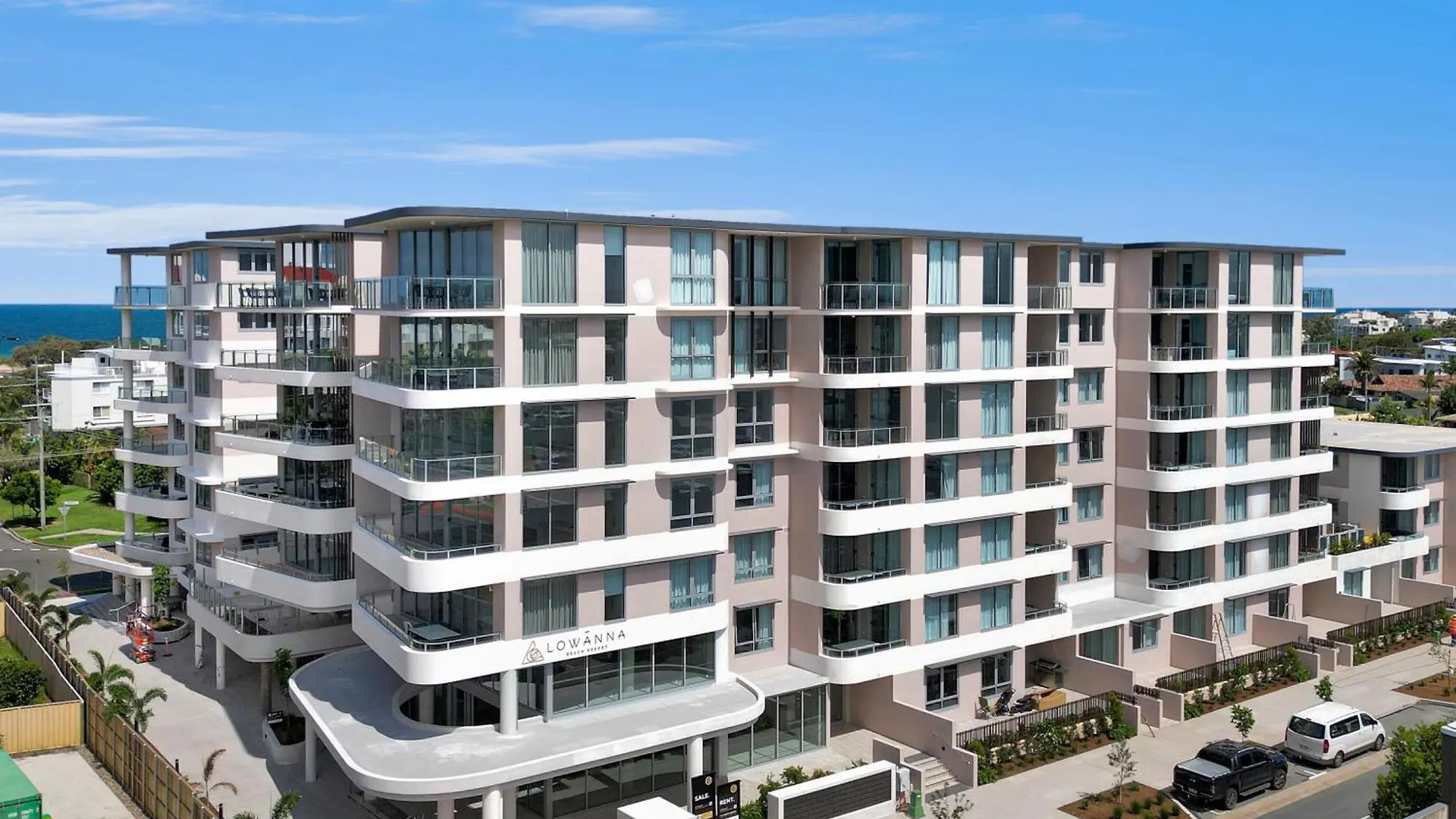 Lowanna Beach Resort Kawana Buddina Australia