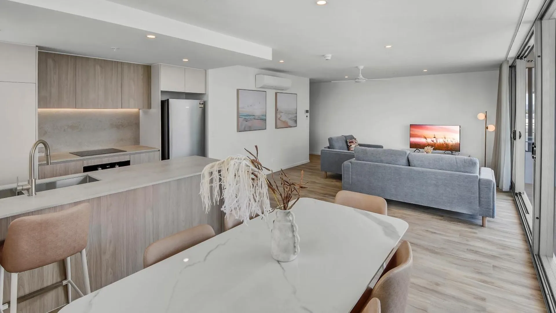 Lowanna Beach Resort Kawana بودينا 4*,  أستراليا